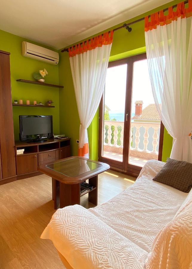 House Rose Apartment Rabac Exterior photo